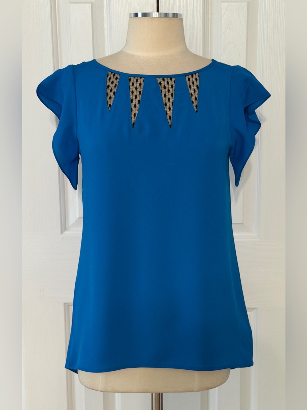 Nicole Richie for Impulse Blue Flutter Sleeve Lace Yoke Blouse Small